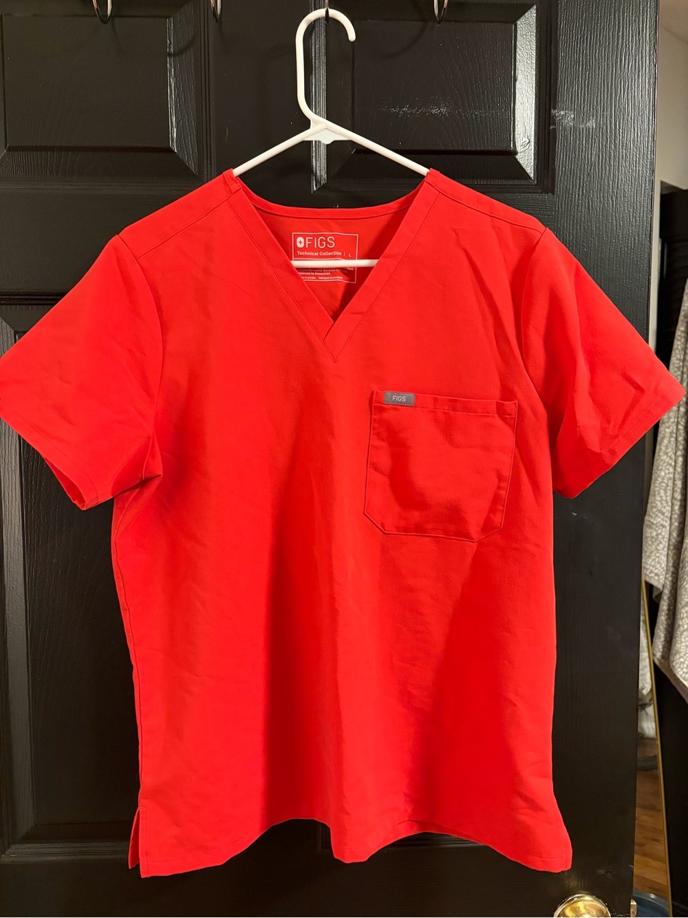 Figs Red Top in style Caterina